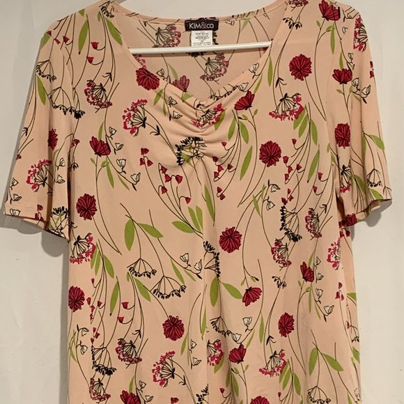 NWT- Kim & Co, Knit, Short Sleeve. - Picture 1 of 4